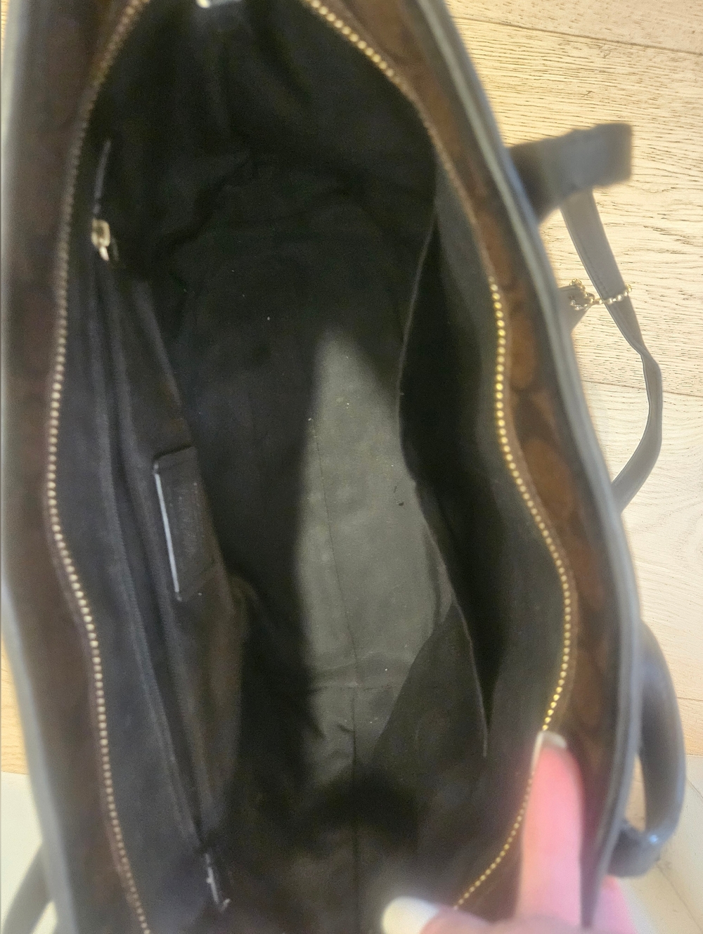 Coach City Zip Brown Signature Tote Bag - Picture 4 of 16